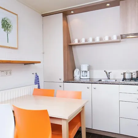 Detached With Wifi, Located At Park De Veluwe